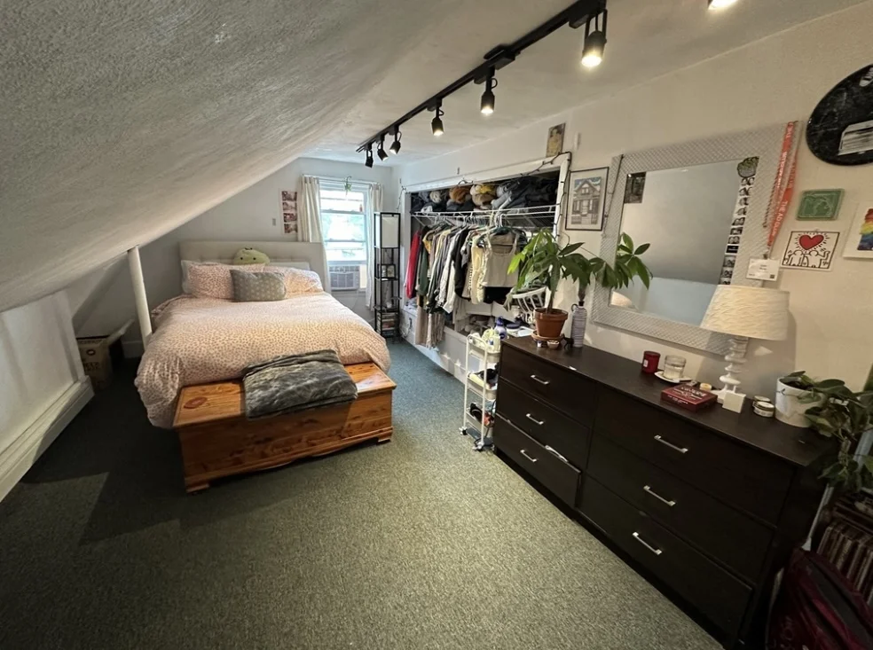 18 Tremont St, The Port