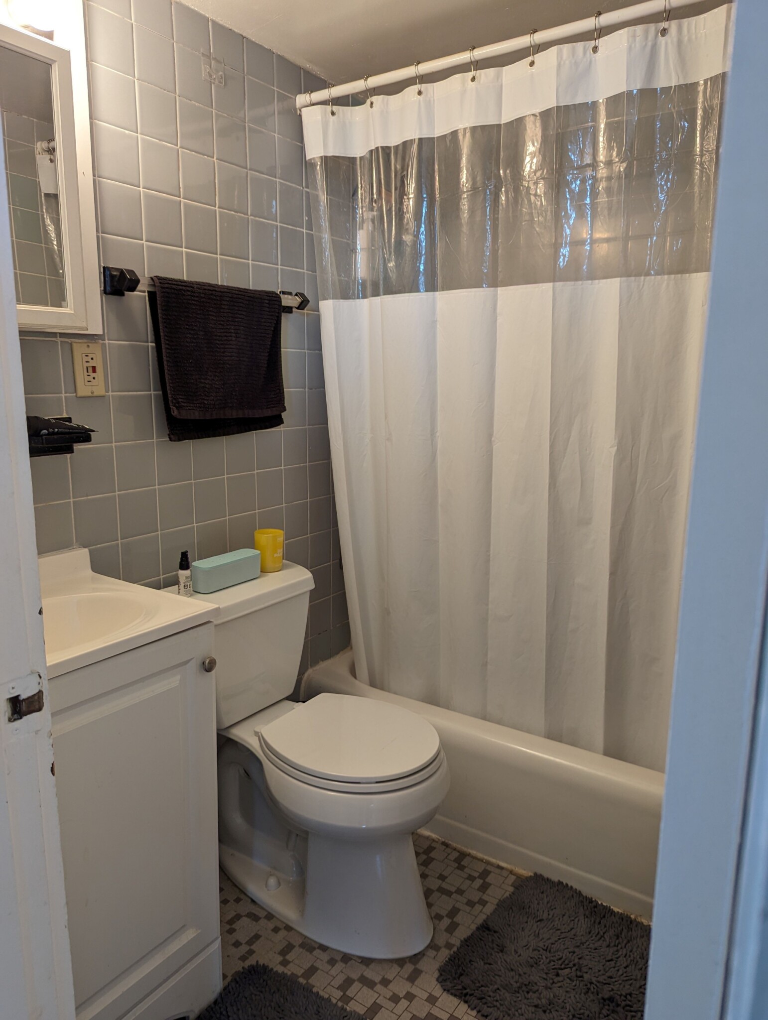 26 Commonwealth Ter, Brighton