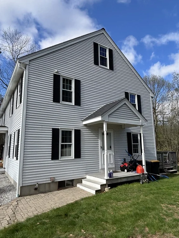 10 Wilson Dr, Westminster
