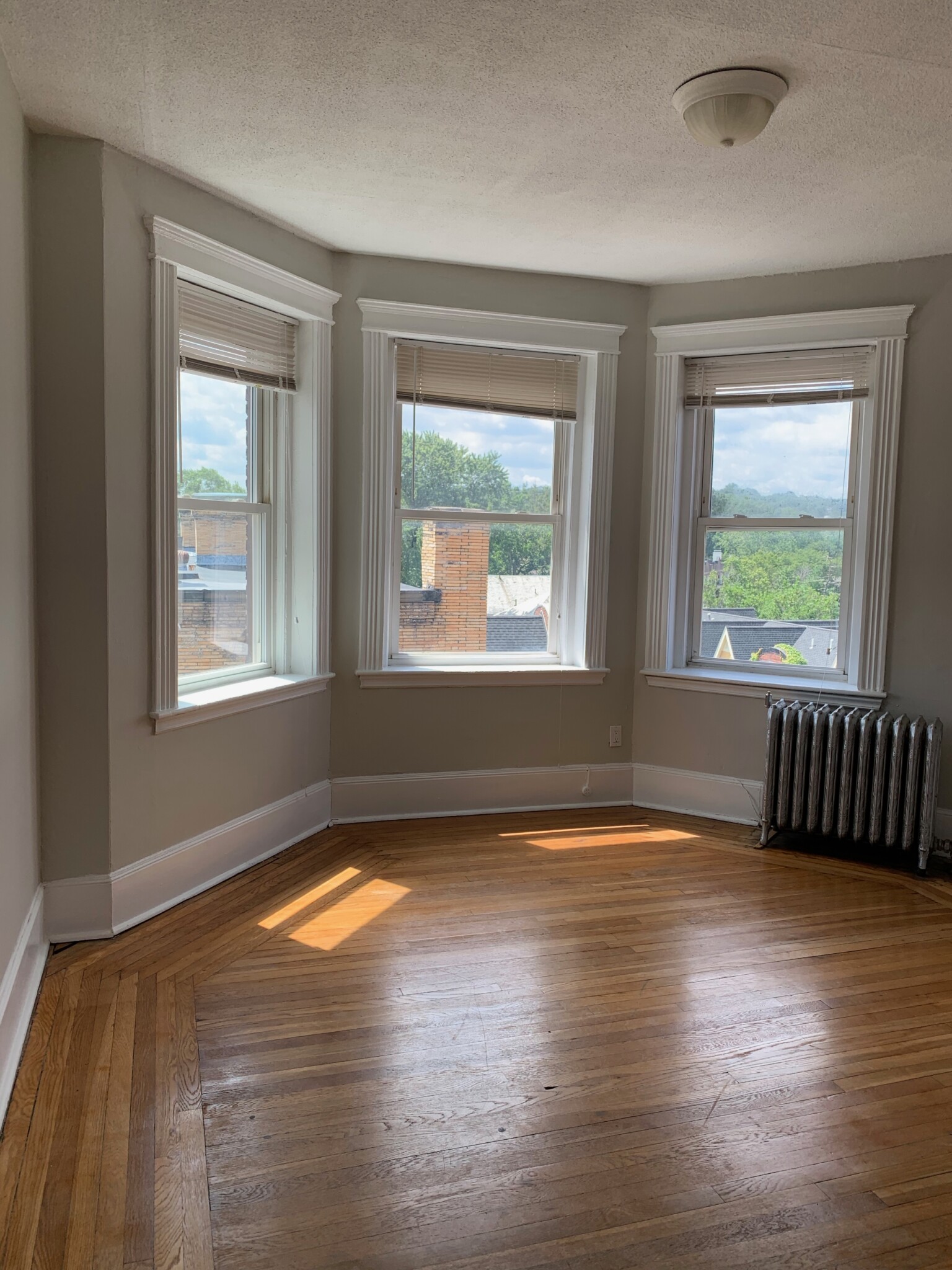 1082 Commonwealth Ave, Brighton