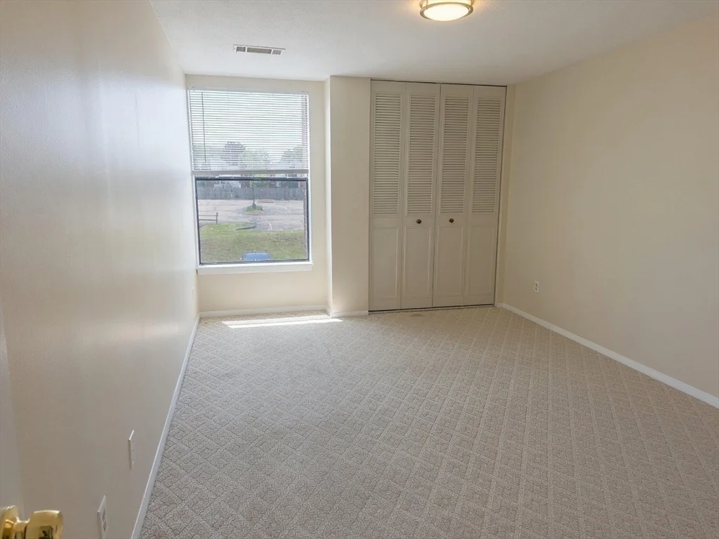 48 Shrewsbury Green Dr, Shrewsbury