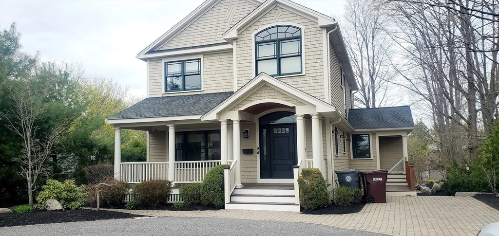 24 Elm, Dedham