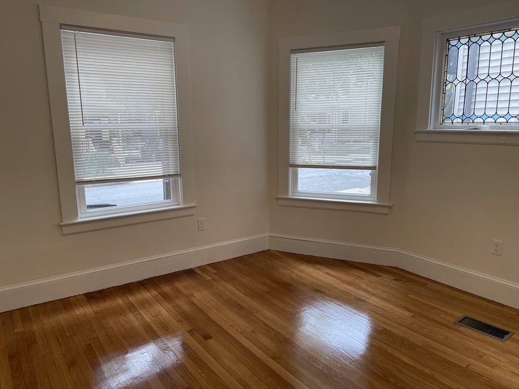 37 Brook St, Brookline Village