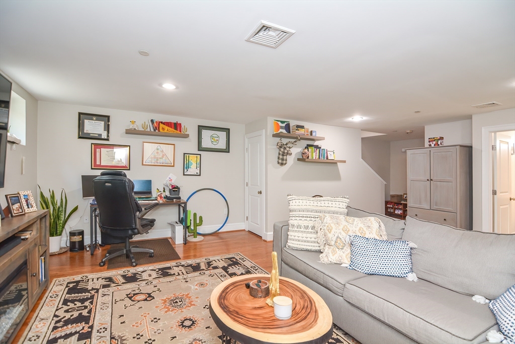 2 Woodworth St, Dorchester