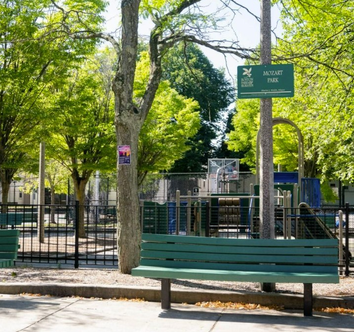 33 Gay Head St, Jamaica Plain