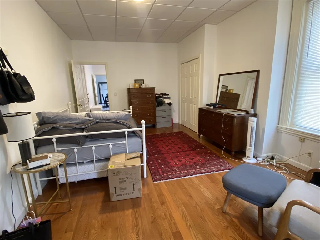 52 Highland Ave, Prospect Hill