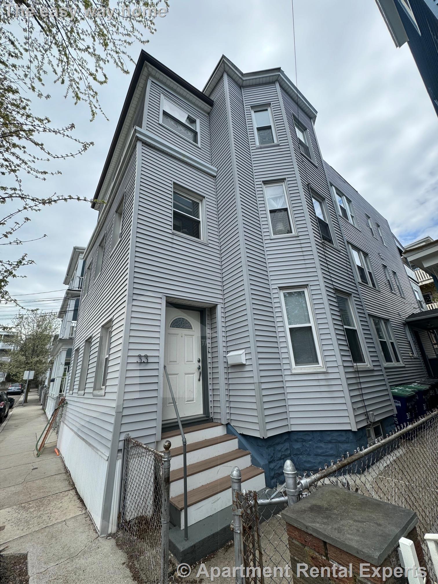 33-35 Magnus Ave, Ward Two