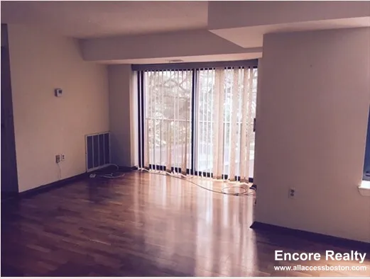 1243 Beacon St, Coolidge Corner