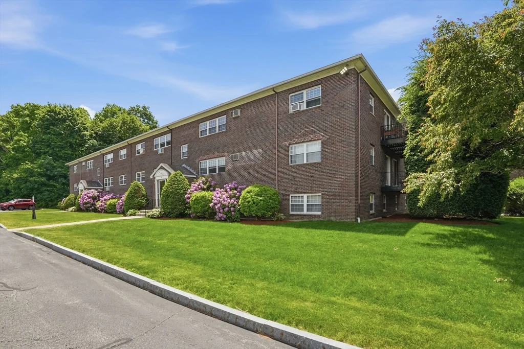 147 Milk St, Westborough