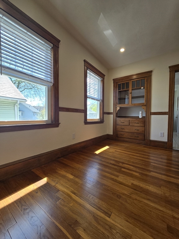 104 Parsons St, Oak Square