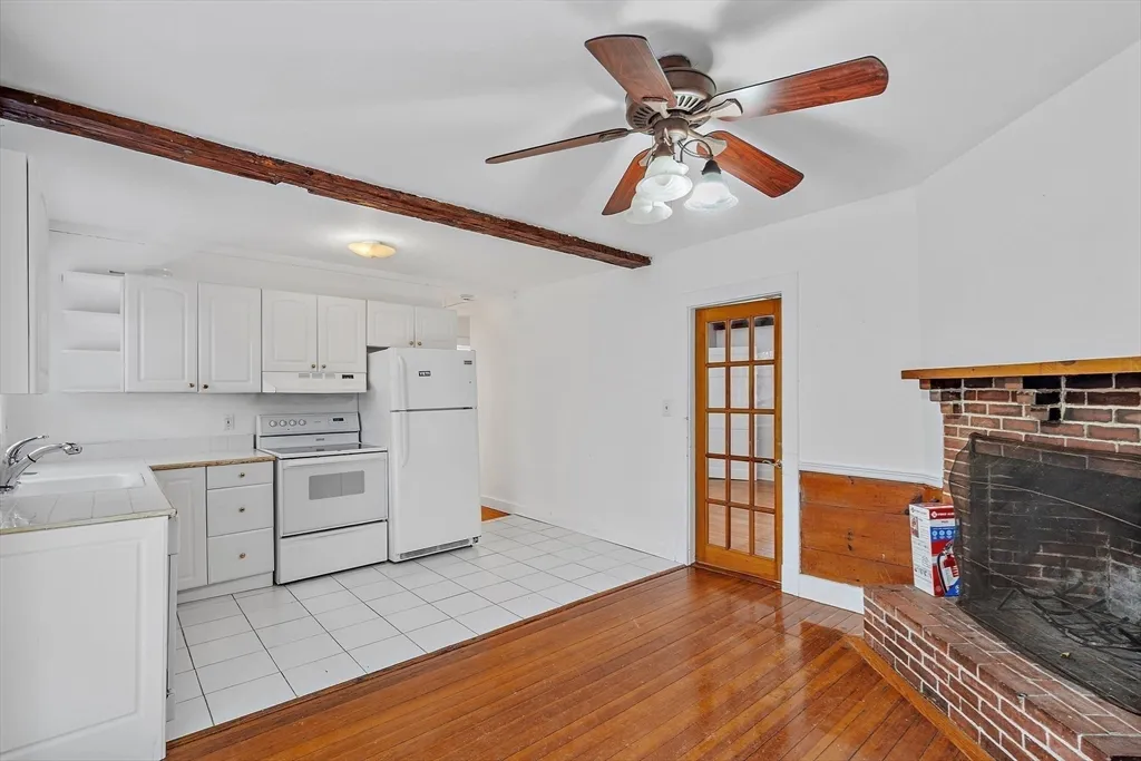 379 Concord Rd, Sudbury