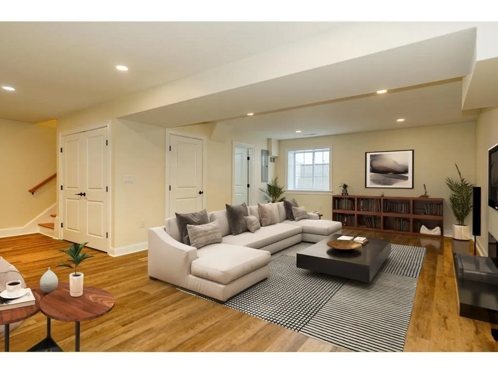 24 Grant Ave, Belmont