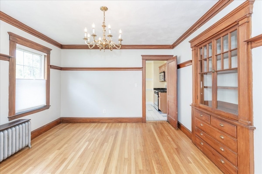 31 Iona St, Roslindale