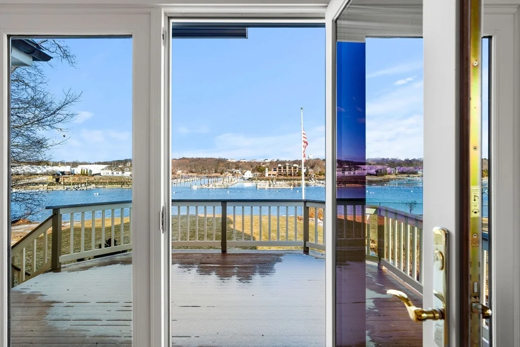 30R Harbor St, Danversport