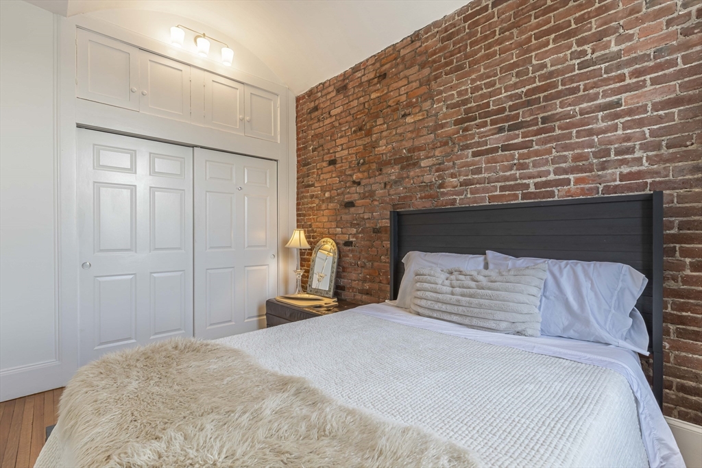 462 Beacon St, Back Bay