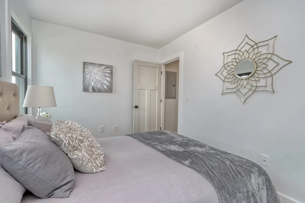 74 Brooks St, East Boston