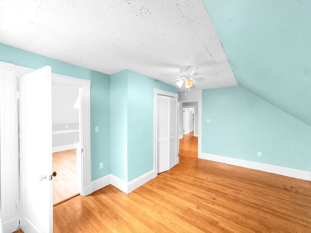 4 Buckley Ave, Jamaica Plain