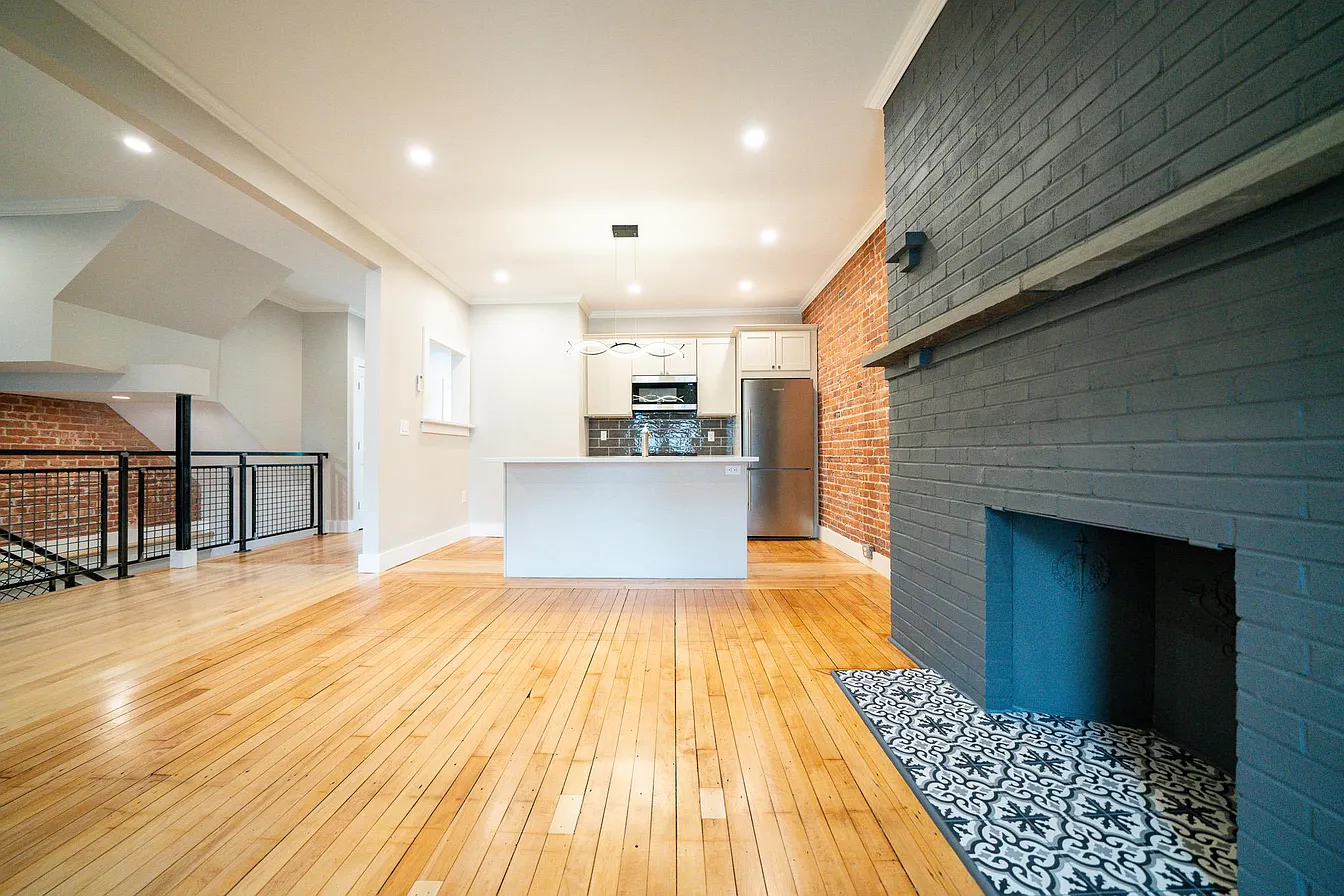 1755 Commonwealth Ave, Brighton