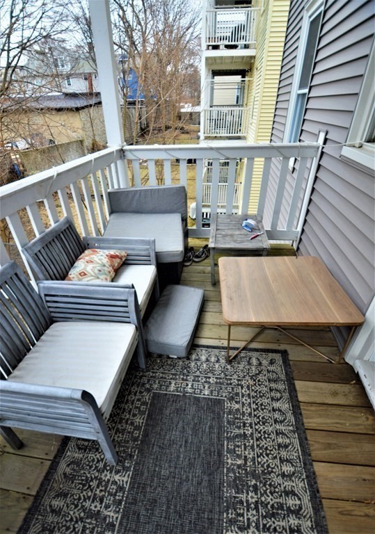 67 Washburn Ave, North Cambridge