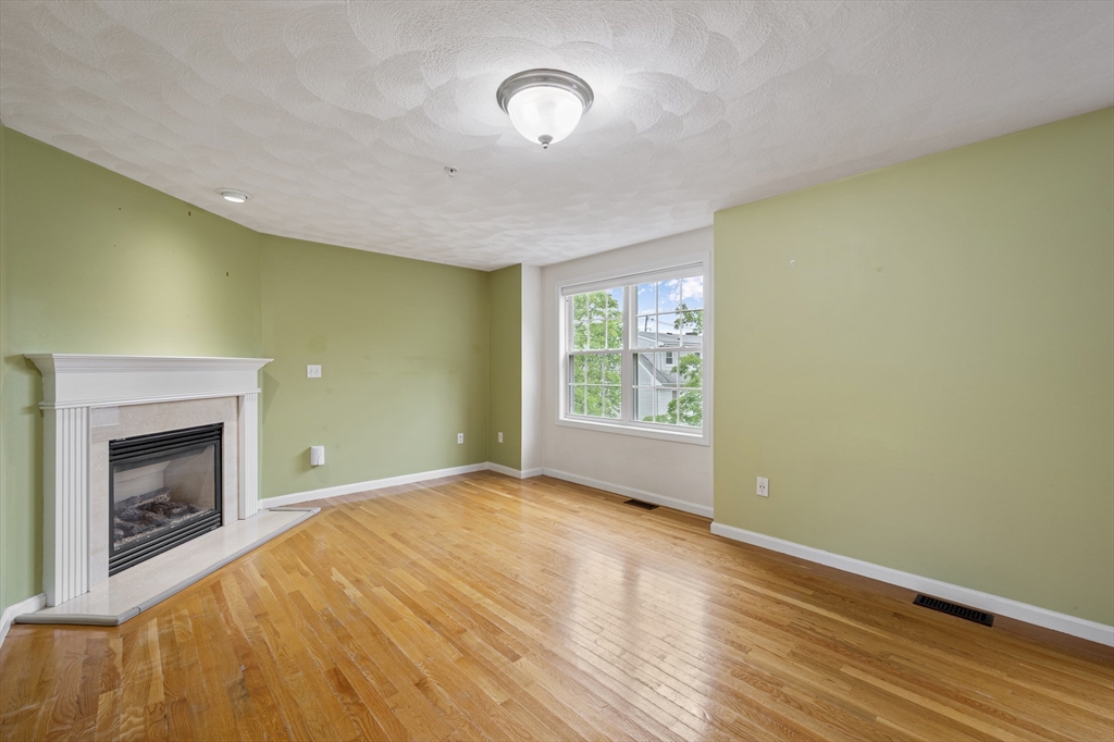 73 Liberty St, Danvers