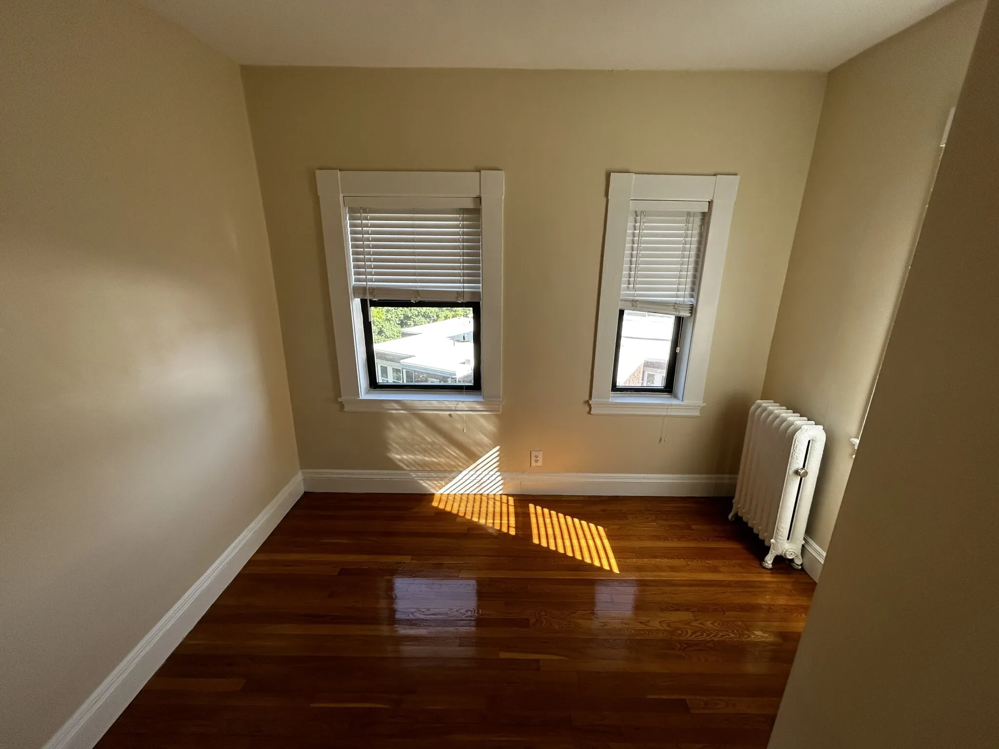 1470 Beacon St, Corey Hill