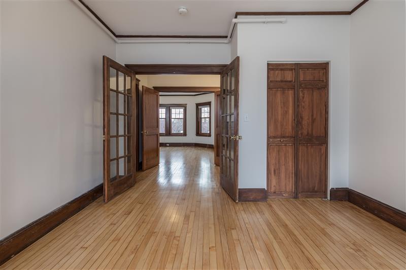 5 Linnaean St, Neighborhood Nine