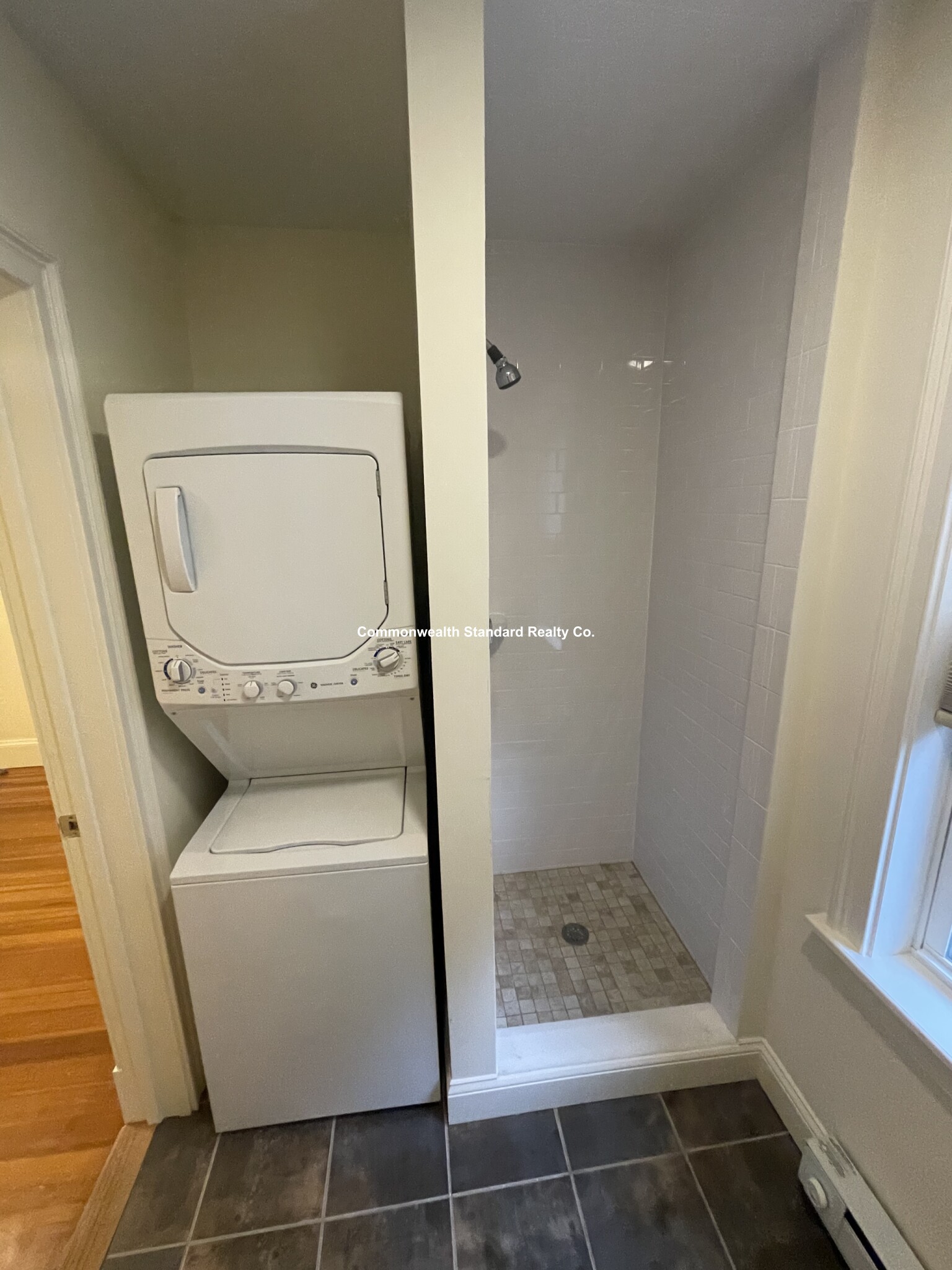 17 Hillside Rd, Newton Highlands