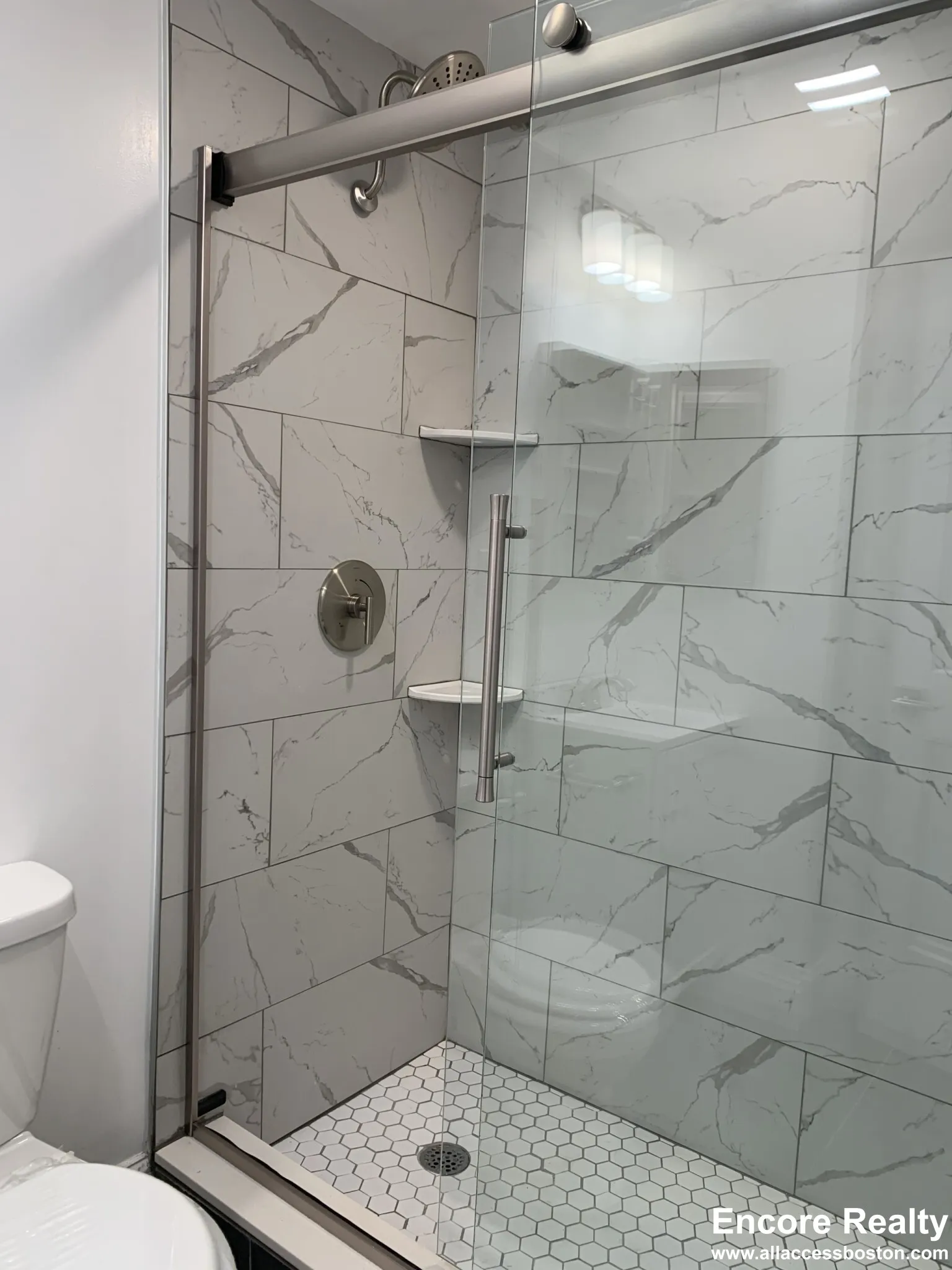 98 Queensberry St, Fenway