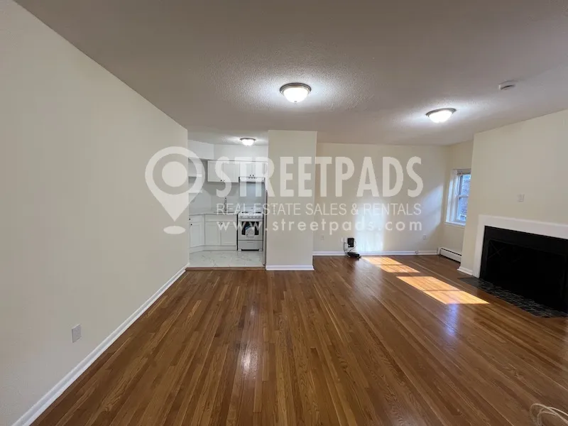 2018 Commonwealth Ave, Brighton