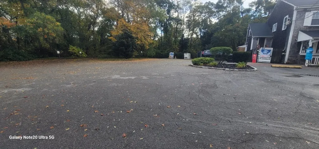 422 Route 6a, Sandwich