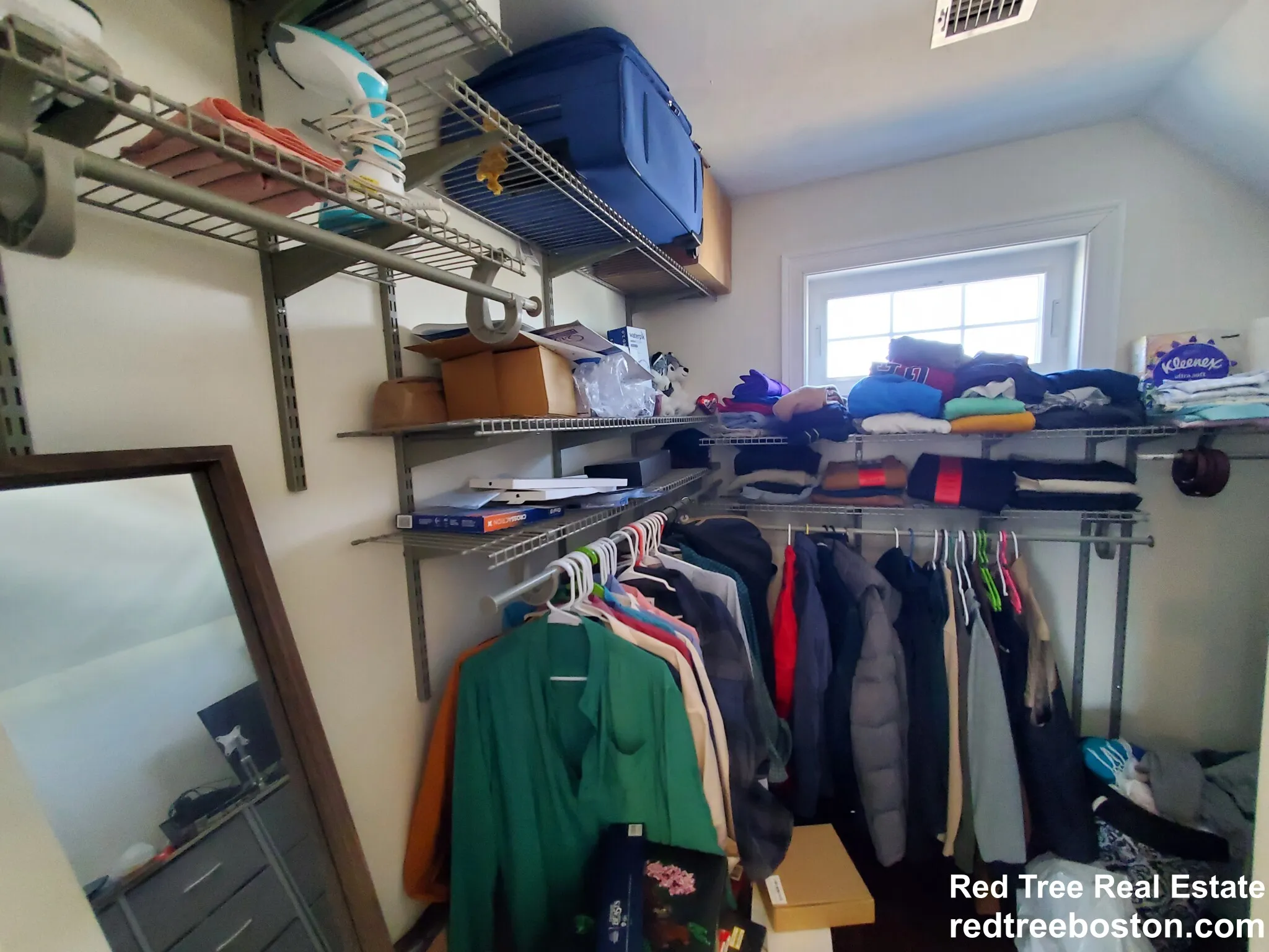 77 Rock Glen Rd, Medford