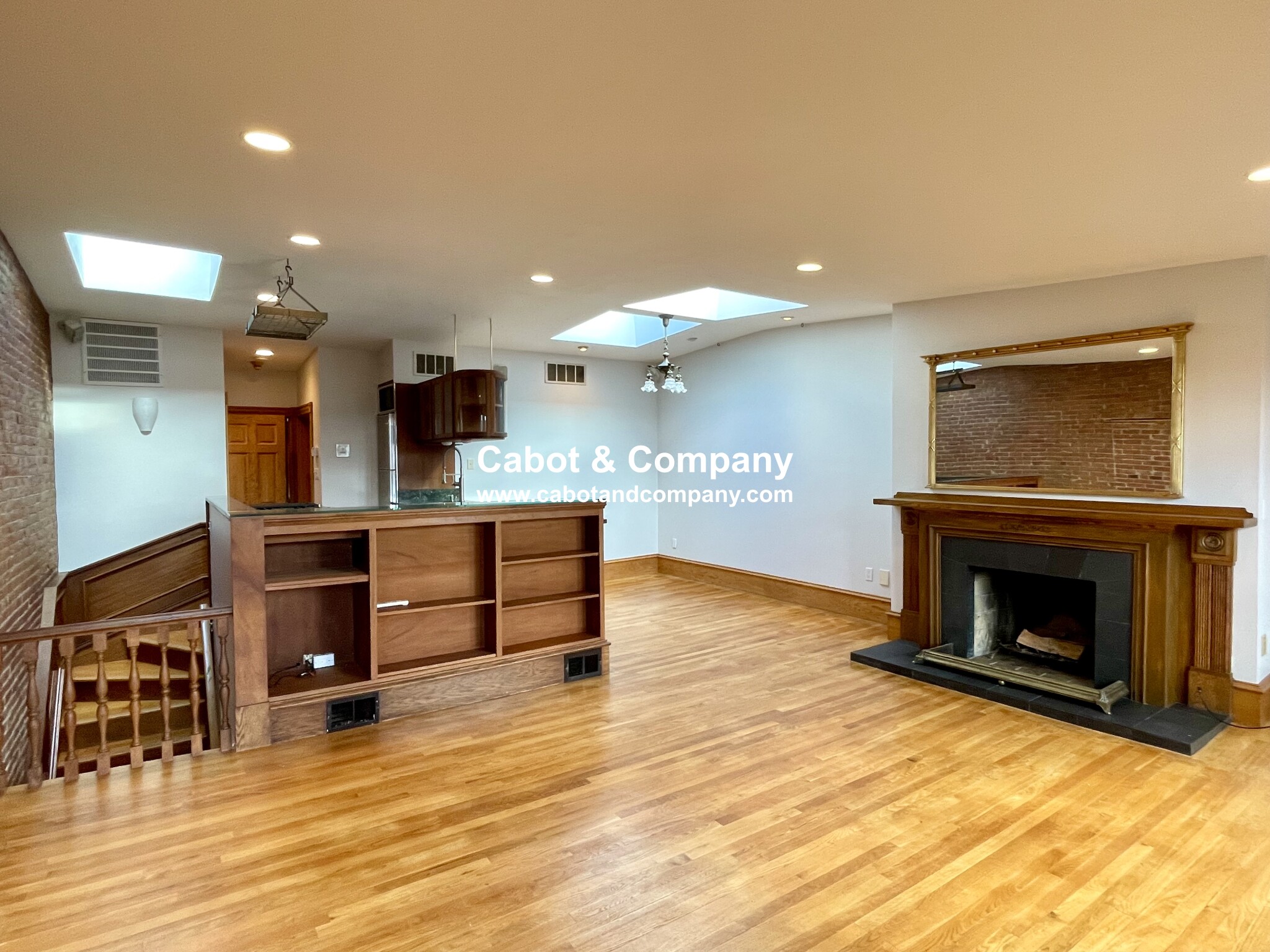 17 Holyoke St, South End