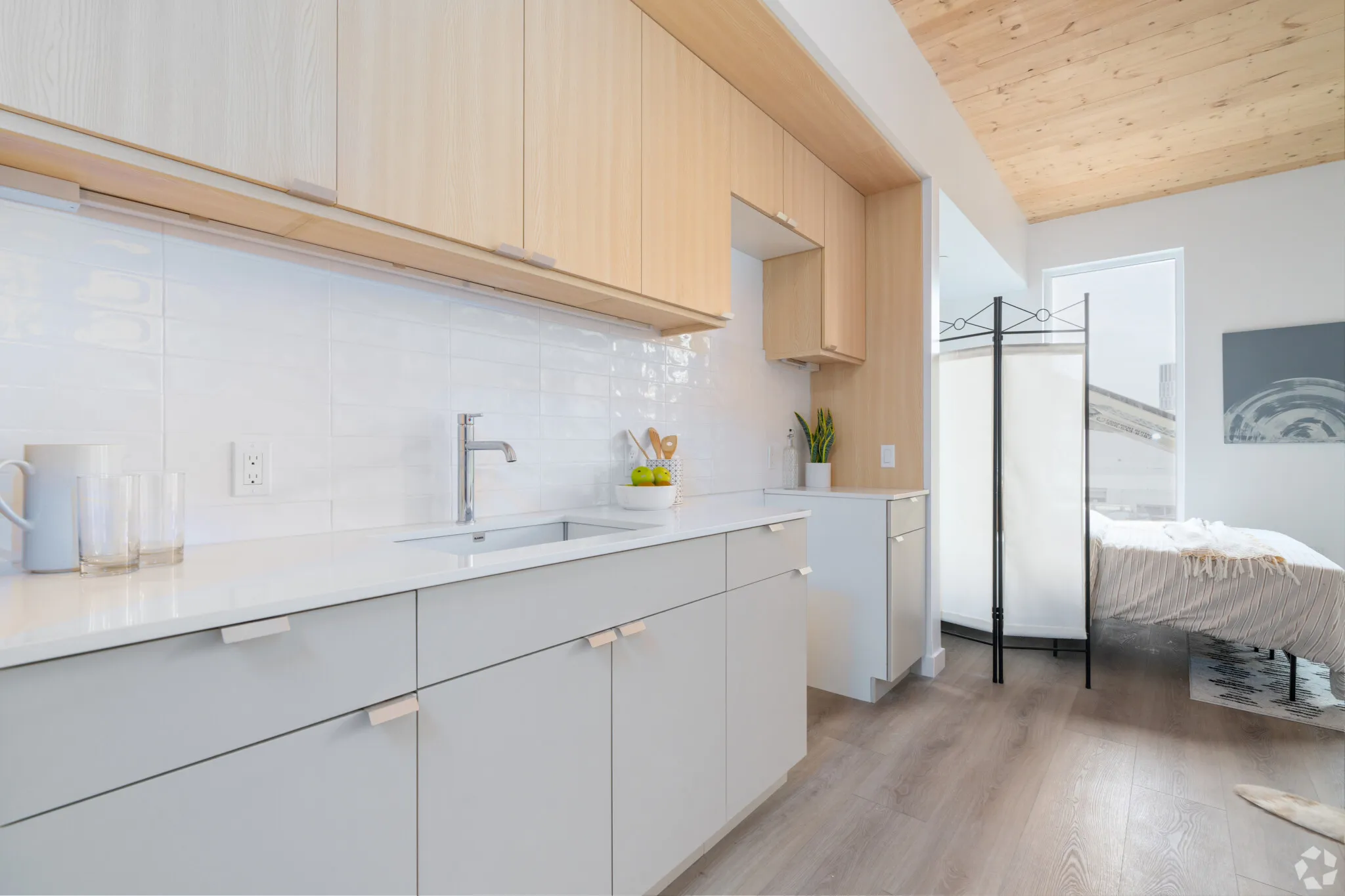 154 Broadway, East Somerville