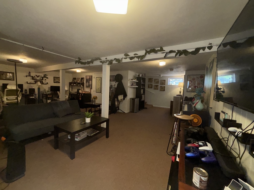 31 Stearns Rd, West Roxbury