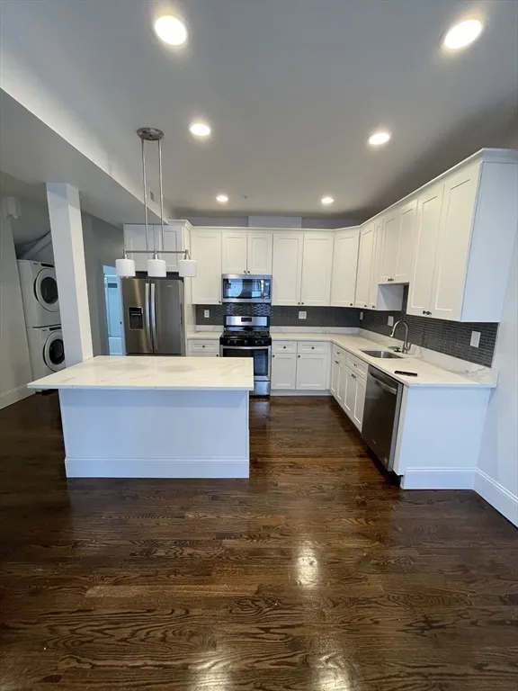 204 East Eagle St, Eagle Hill