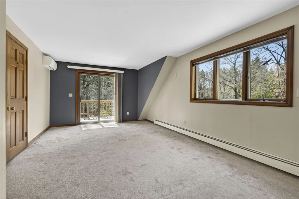 6 Pine Woods Rd, East Kingston