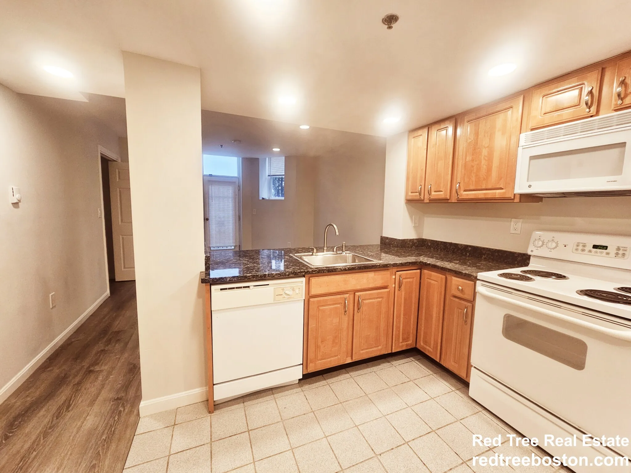 24 Queensberry St, Fenway