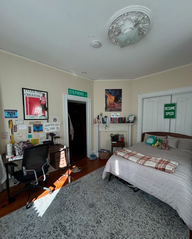 17 Hillside St, Mission Hill