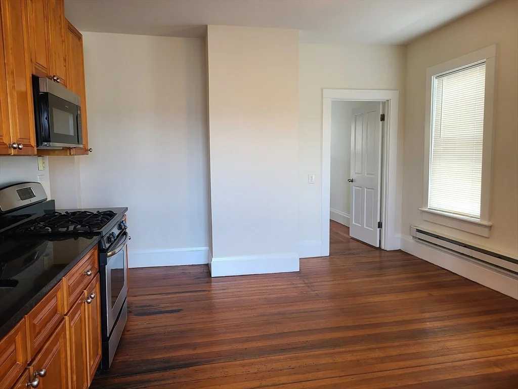 27 Buttonwood St, Dorchester