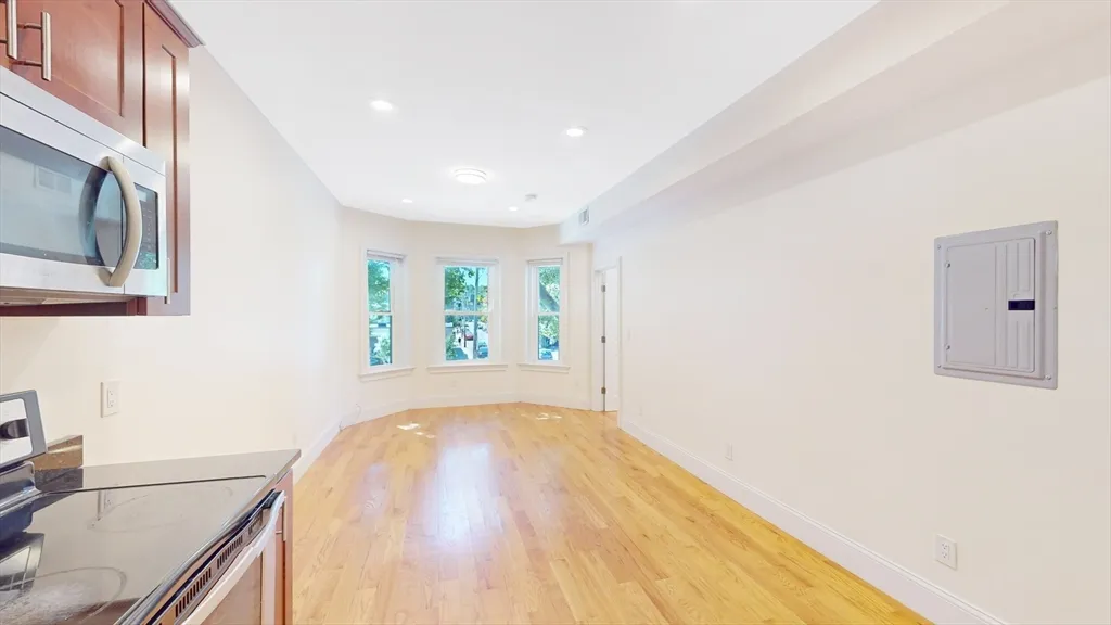 79 Brighton Ave, Allston