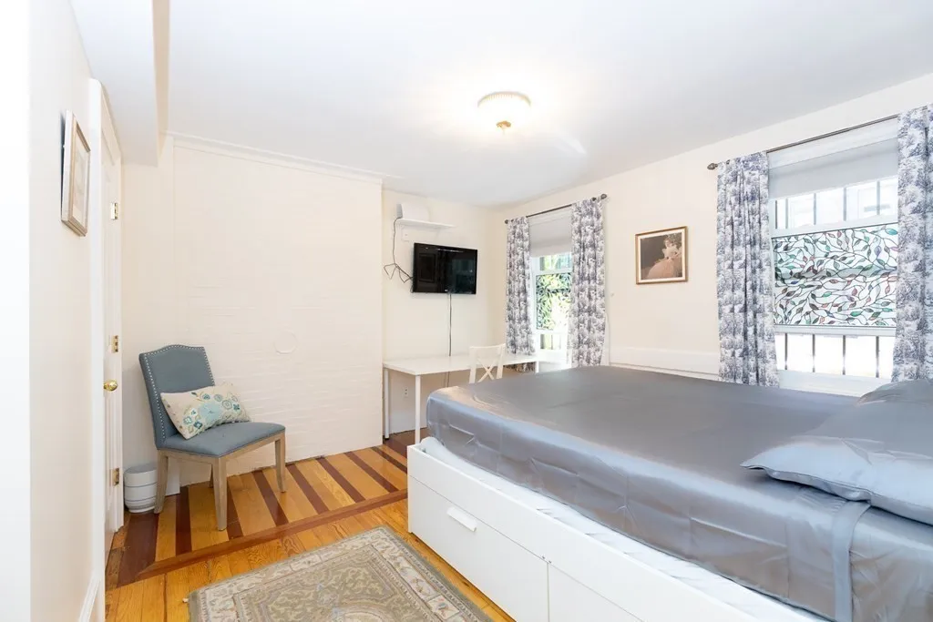 21 East Concord St, South End