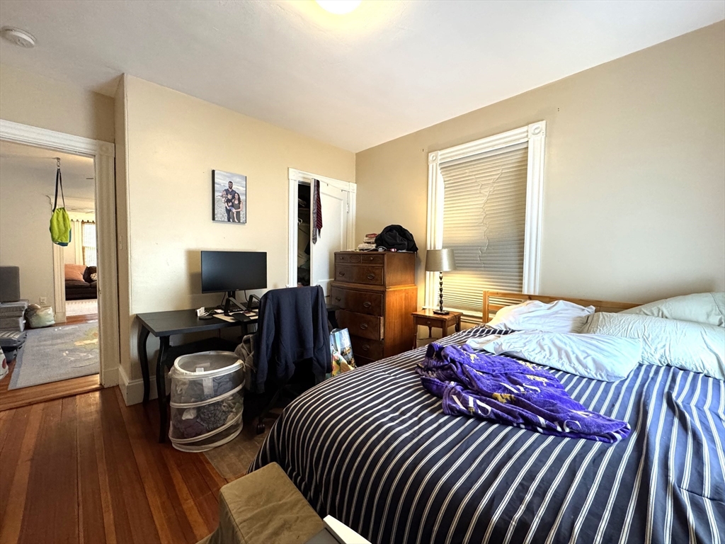 242 Belgrade Ave, Roslindale