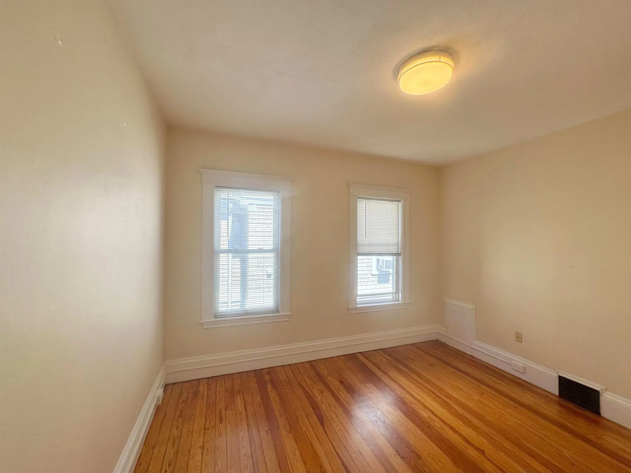 70 Josephine Ave, Powder House Square