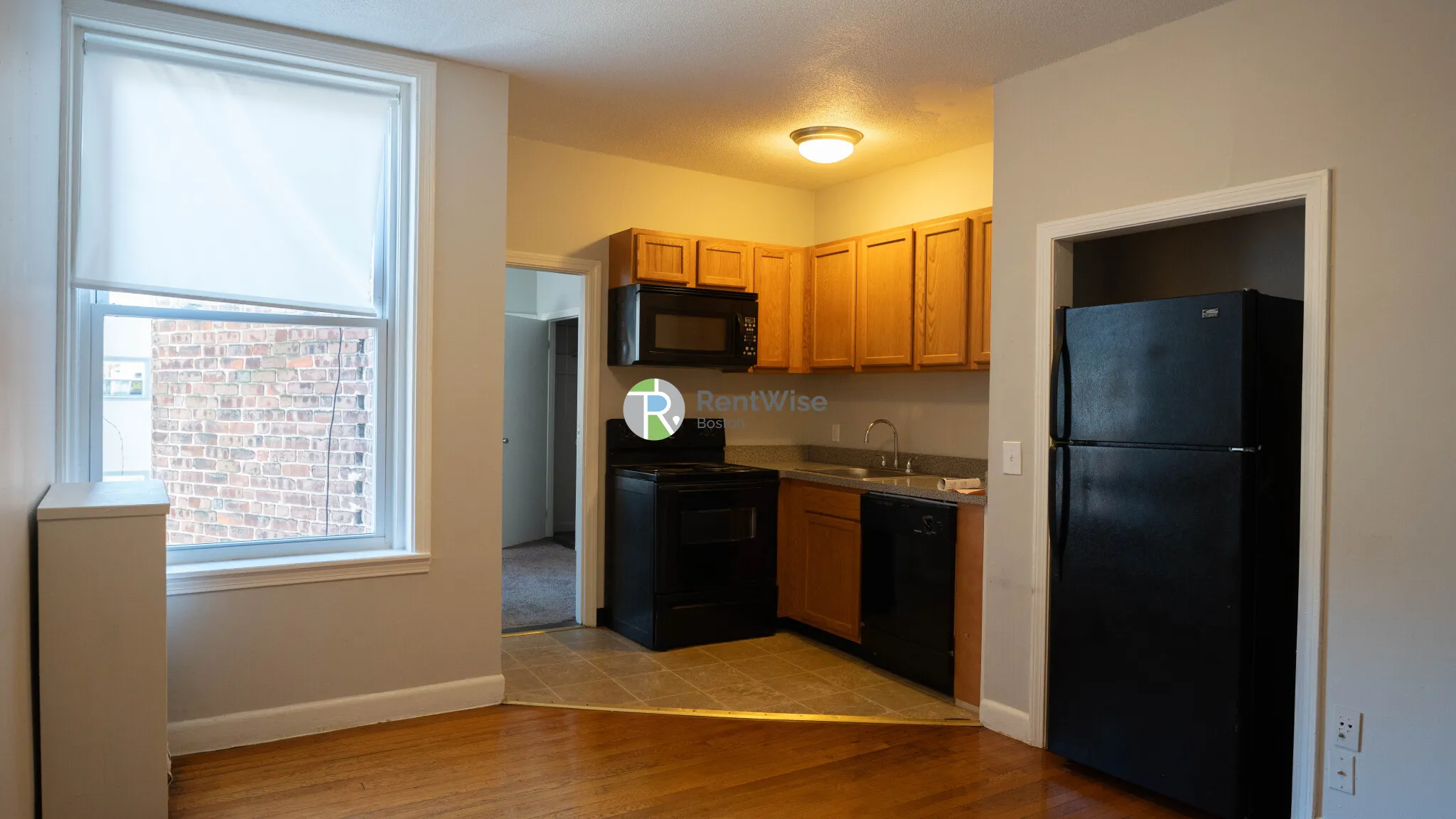 1132 Commonwealth Ave, North Brookline