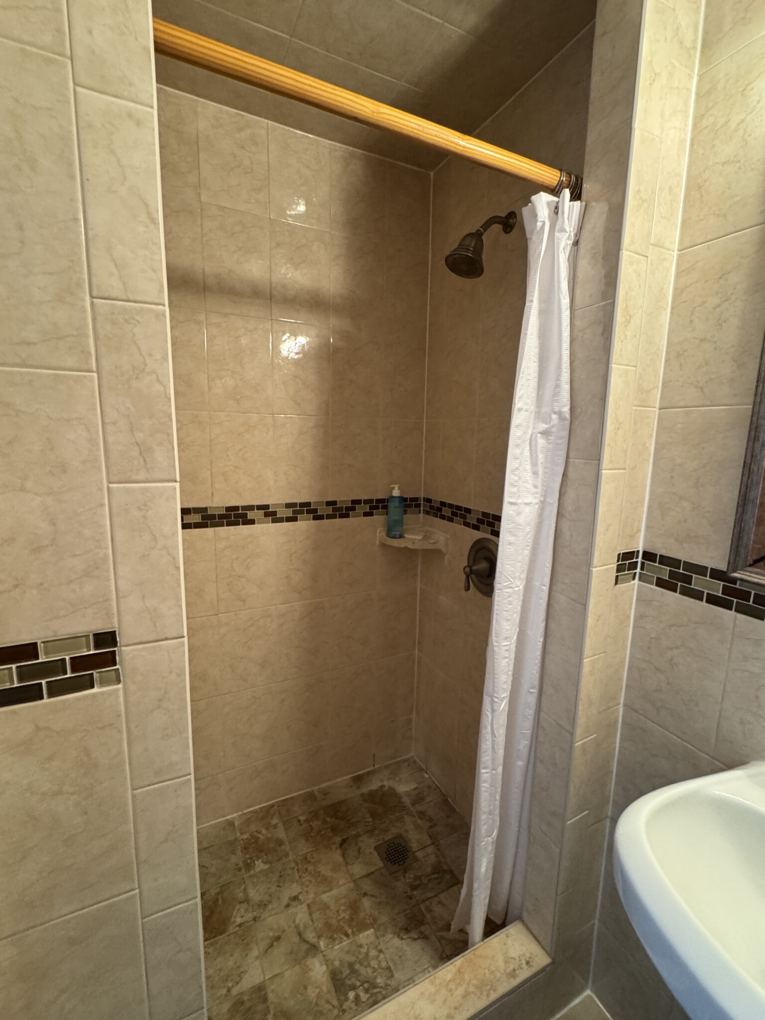 7 Alcott St, Allston