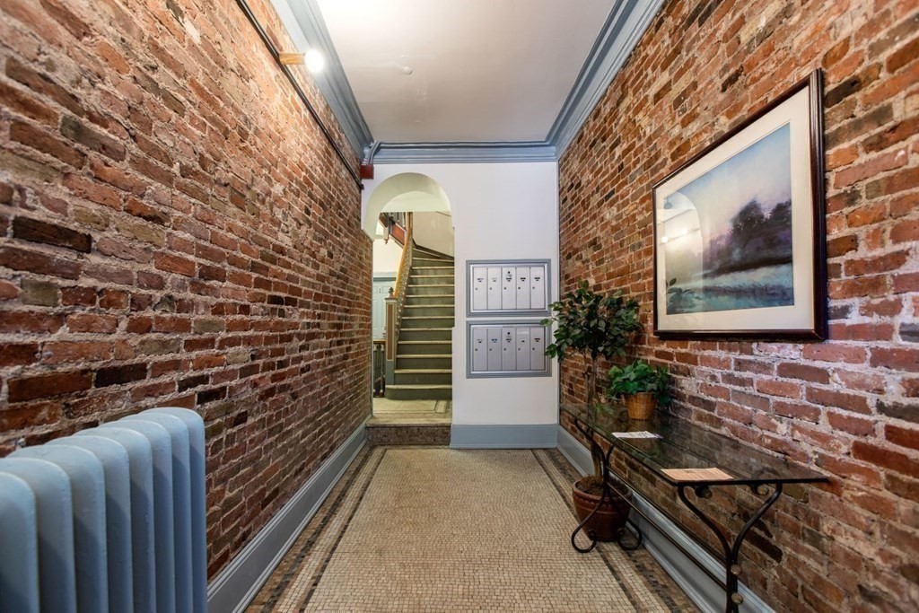 37 Revere Street Furnished, Beacon Hill