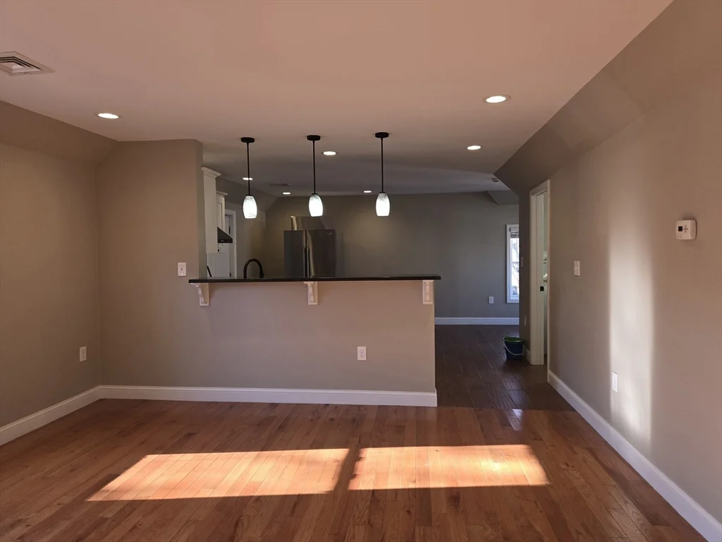 3 Pearl St, Stoneham