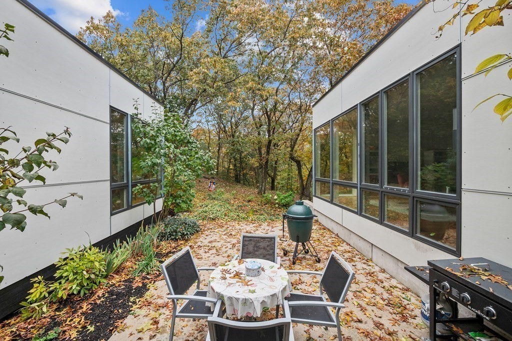 35 Thornberry Rd, Winchester