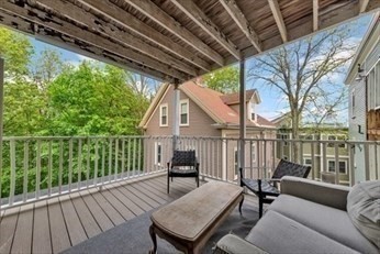 97 Hillside St, Mission Hill