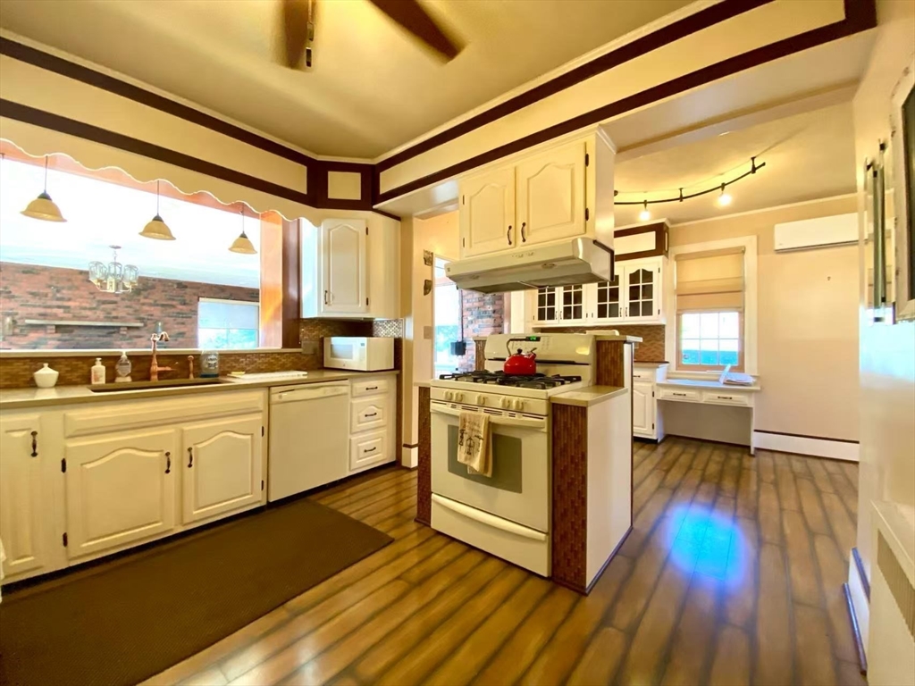 2 Arden Rd, Watertown